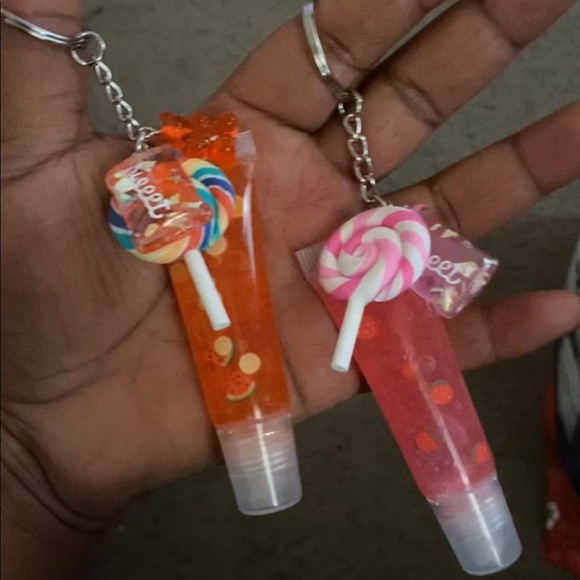 Lip gloss keychain - Picture 7 of 8